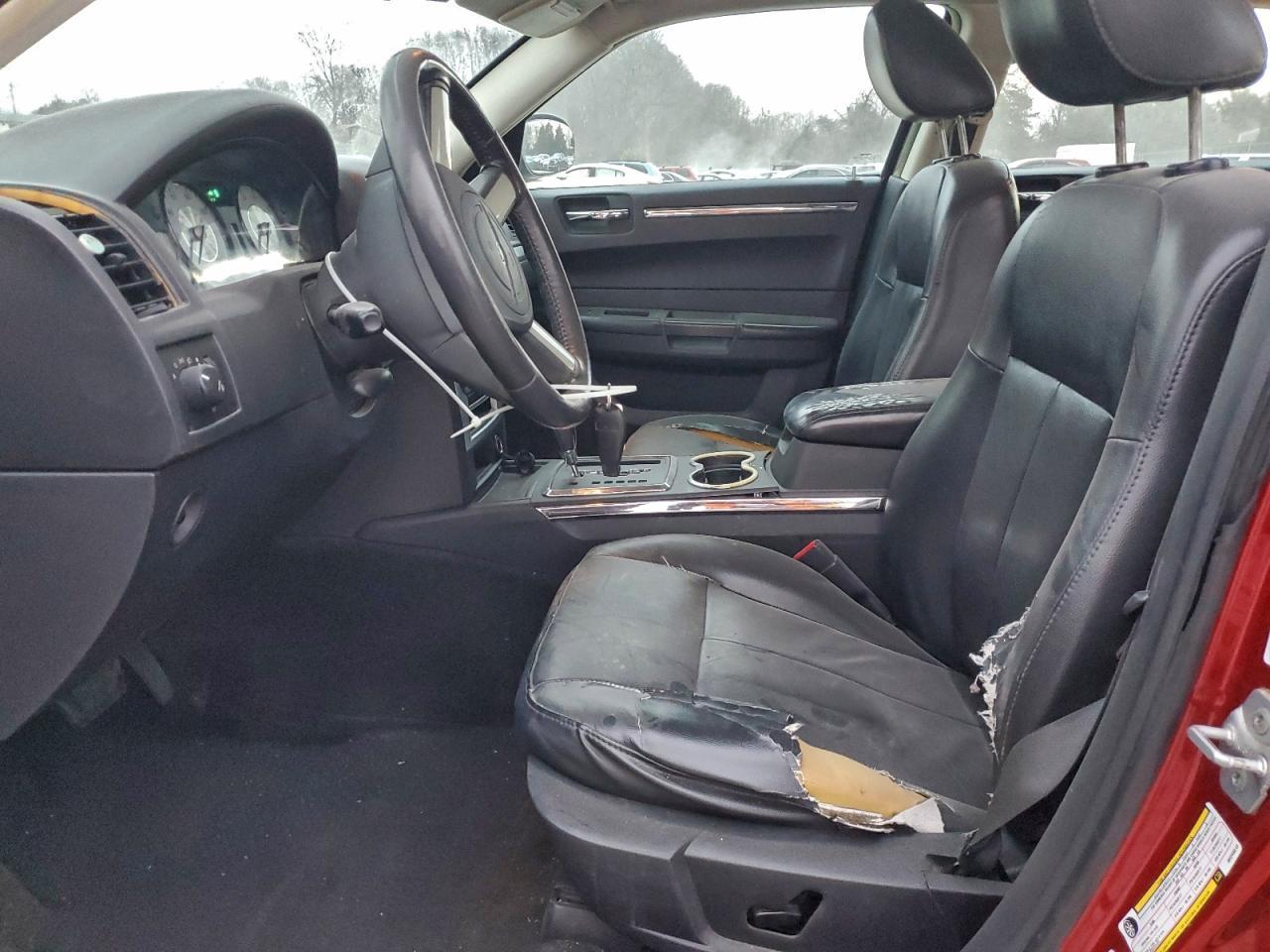 2010 CHRYSLER 300