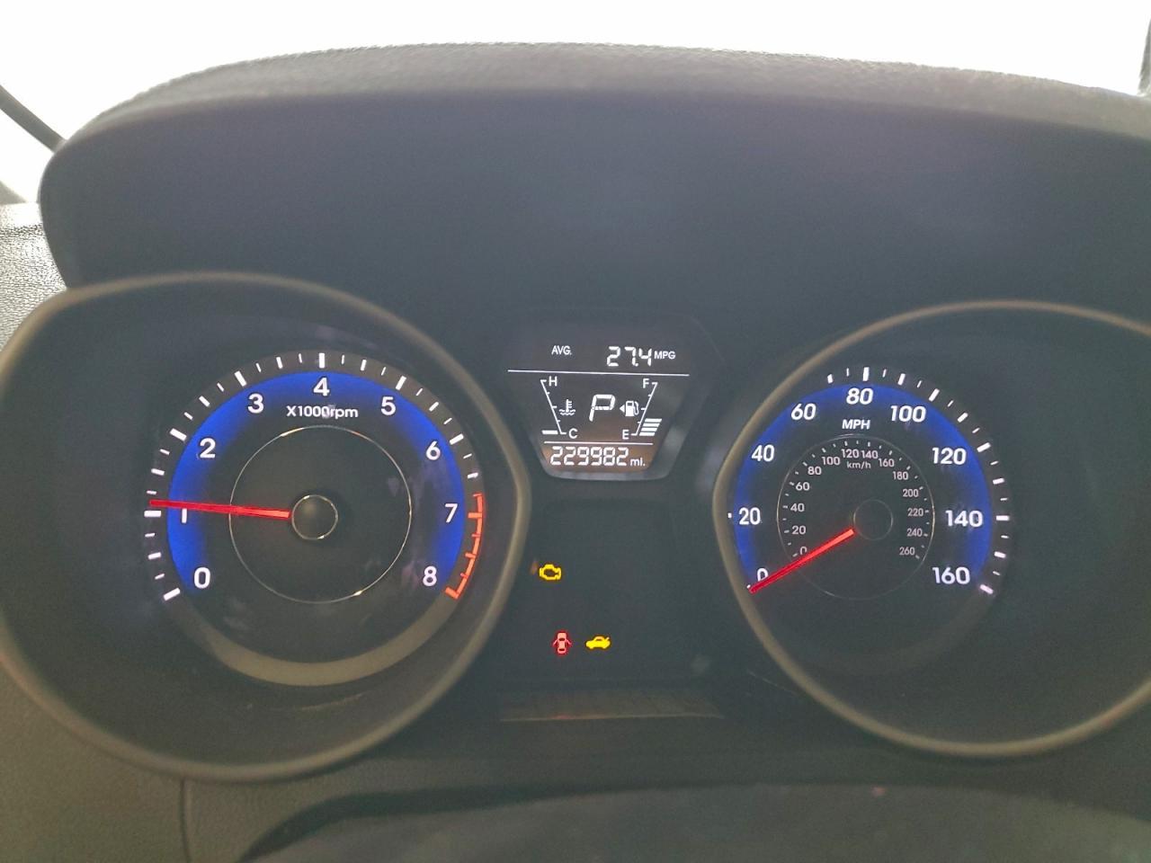 2015 HYUNDAI ELANTRA