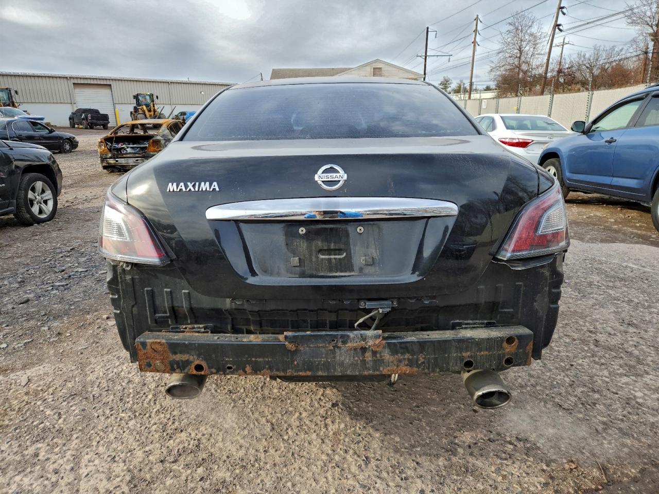 2013 NISSAN Maxima