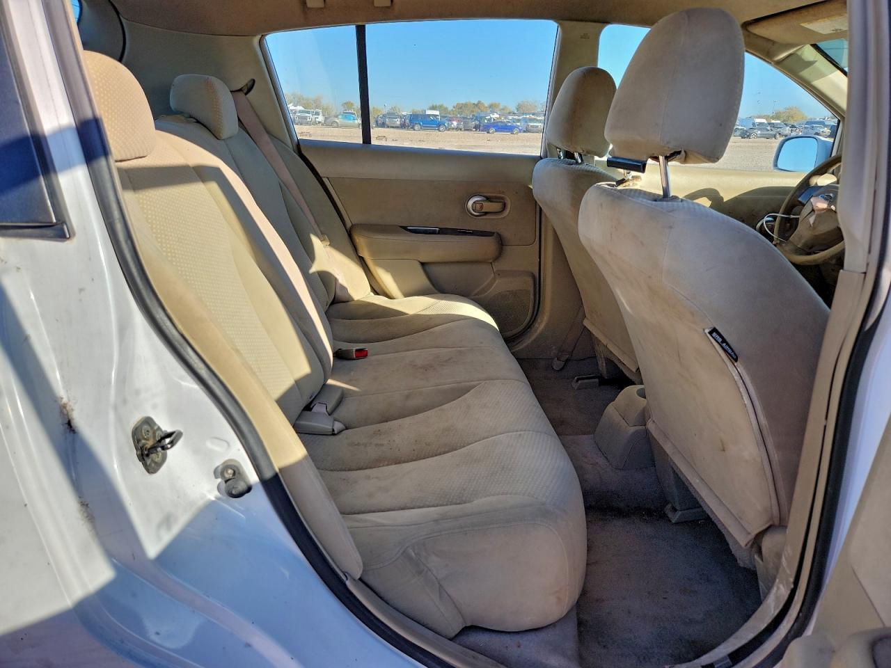 2010 NISSAN VERSA