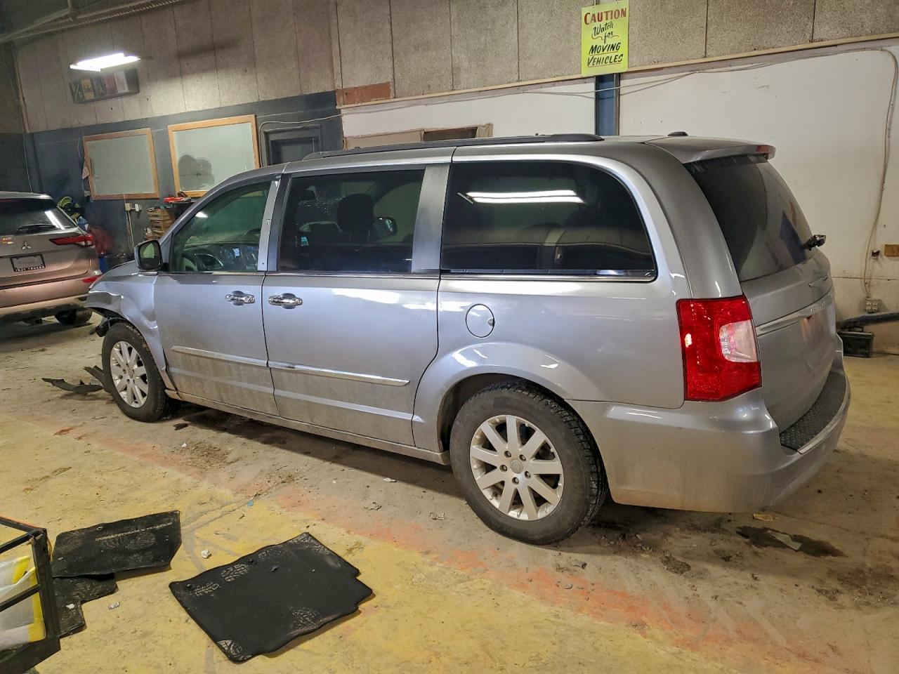 2016 CHRYSLER Town & Country