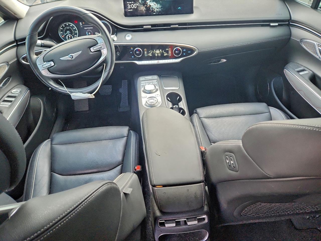 2022 GENESIS GV70
