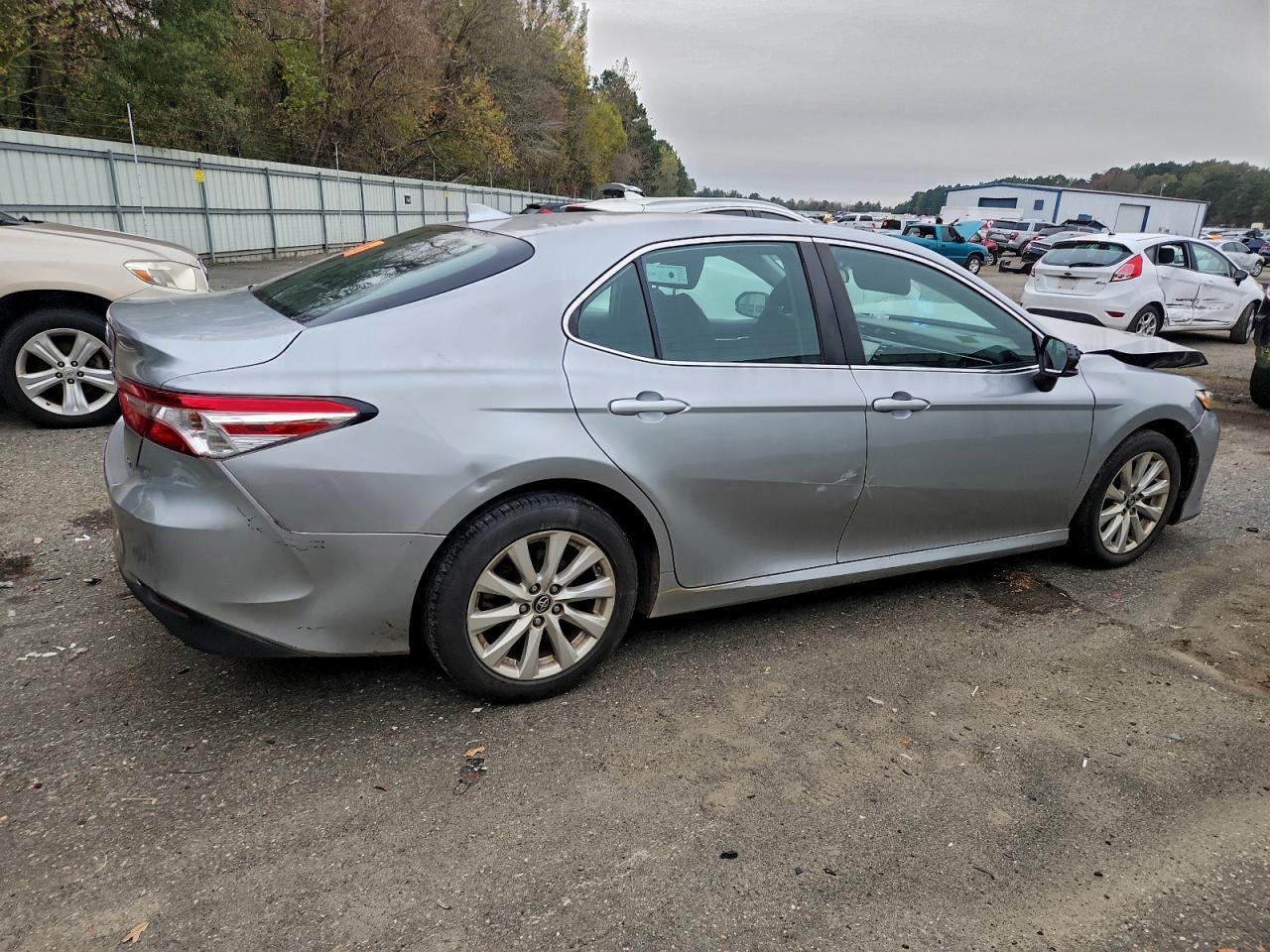 2019 TOYOTA CAMRY