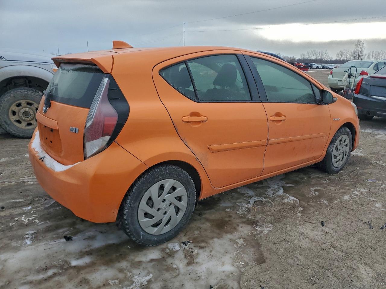 2016 TOYOTA Prius c