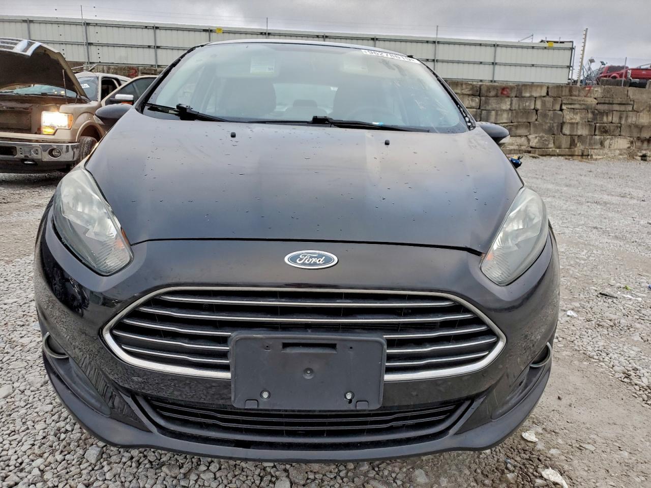 2015 FORD Fiesta