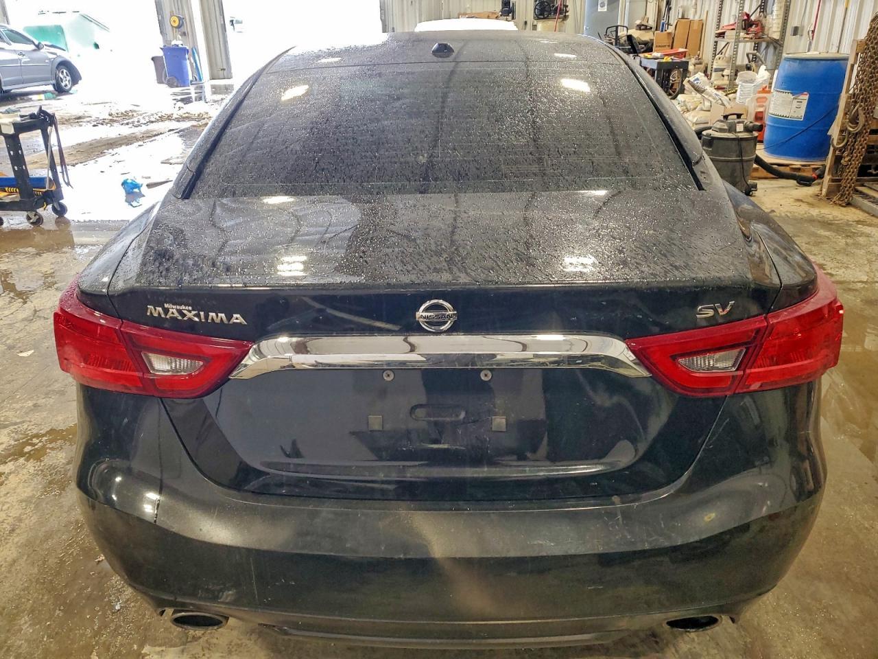 2017 NISSAN Maxima