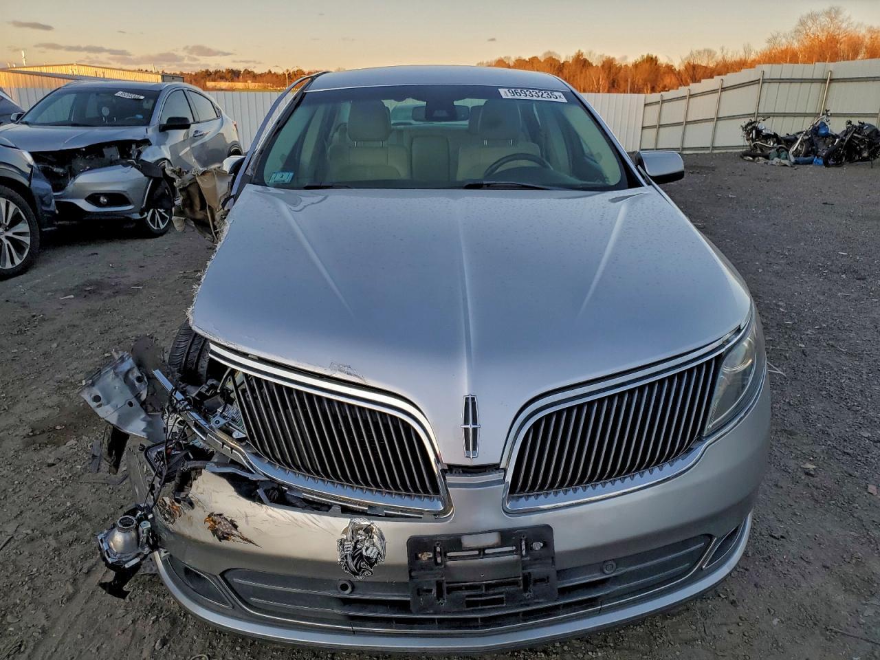 2013 LINCOLN MKS