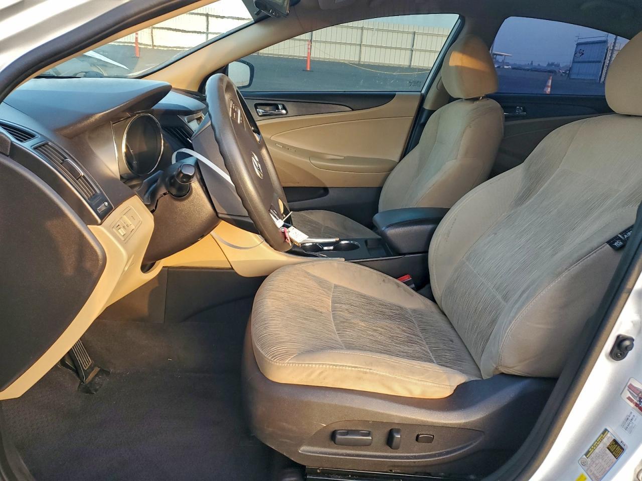 2012 HYUNDAI SONATA