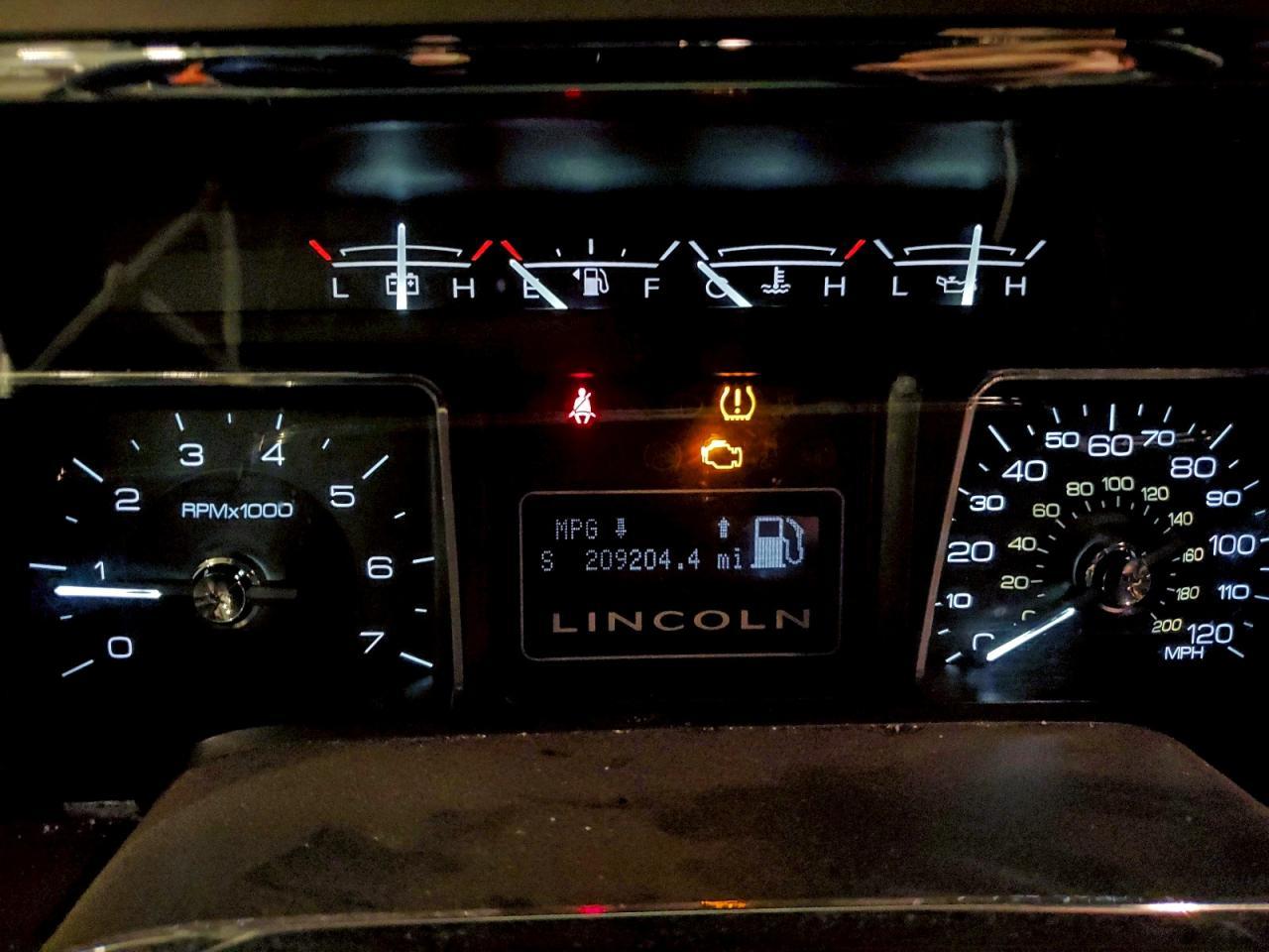 2014 LINCOLN Navigator