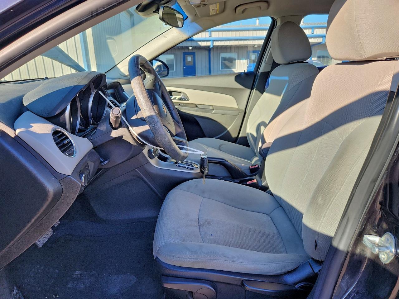 2011 CHEVROLET CRUZE