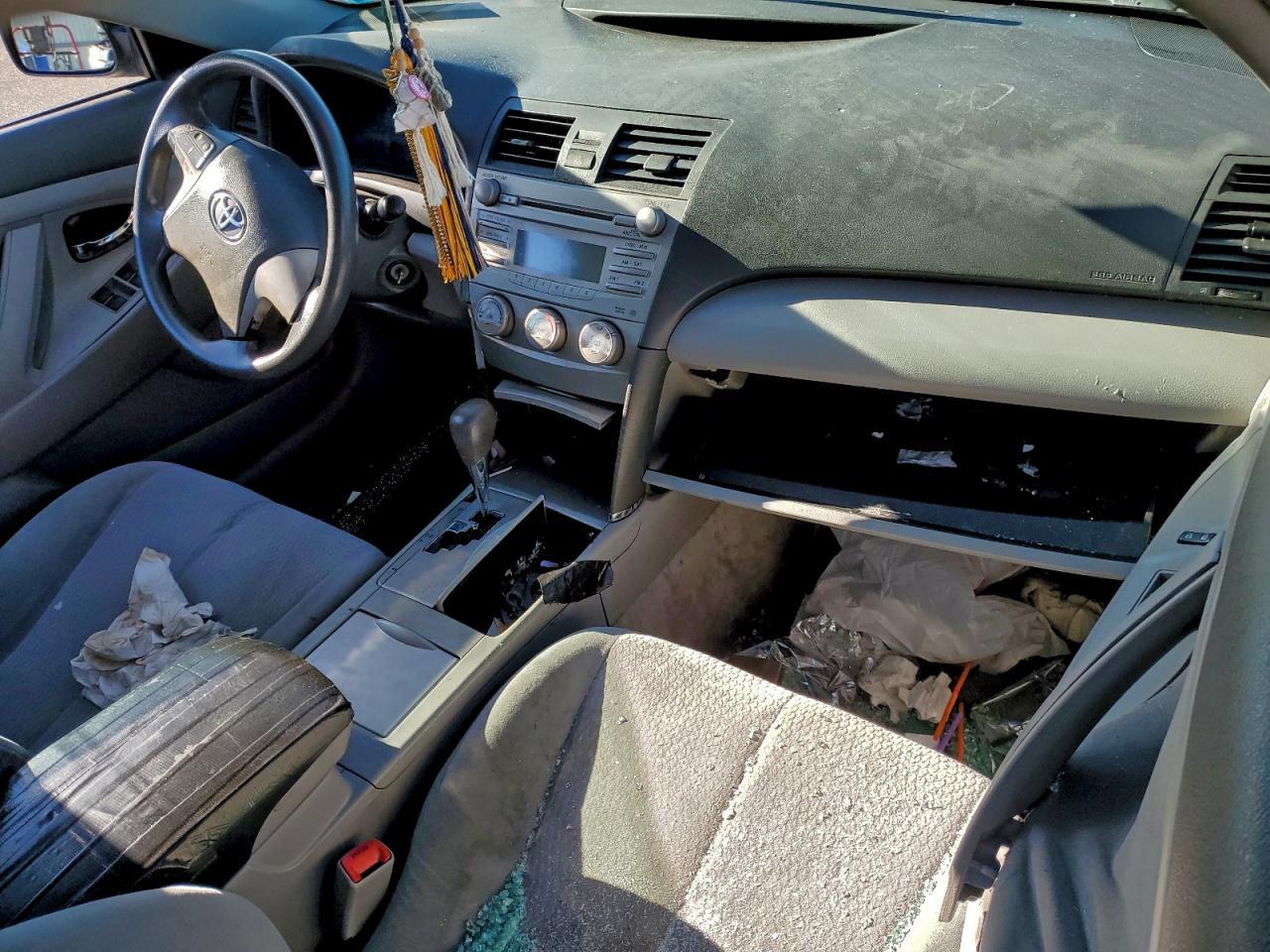2010 TOYOTA CAMRY