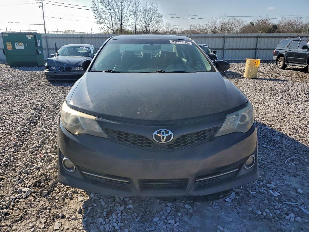 2014 TOYOTA CAMRY