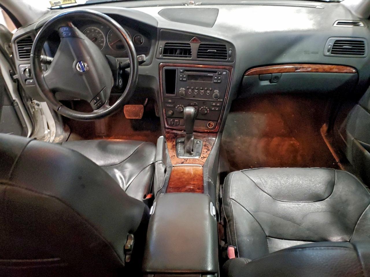 2005 VOLVO S60