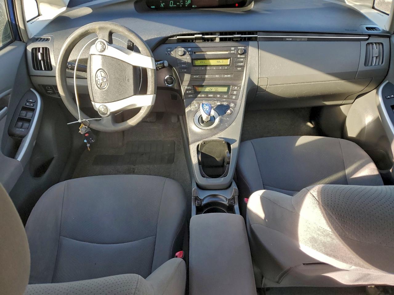 2010 TOYOTA PRIUS