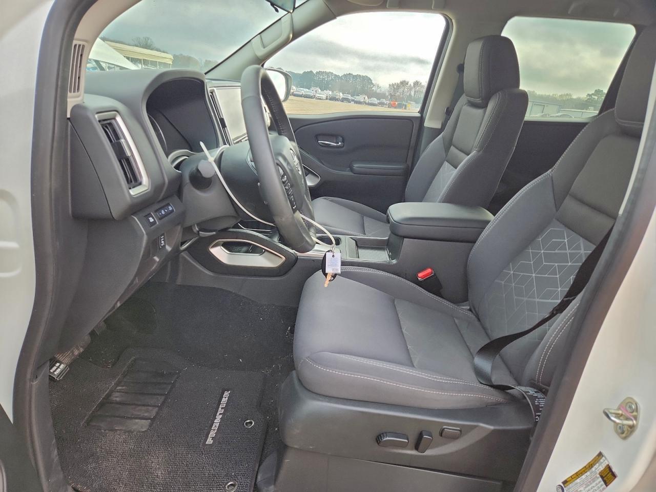 2025 NISSAN Frontier