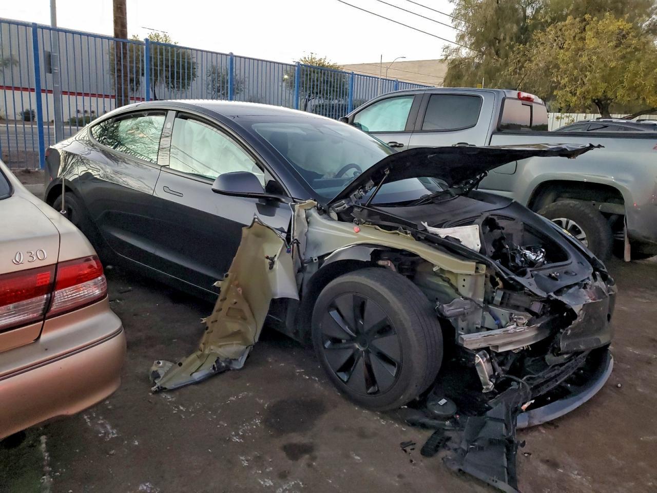 2025 TESLA MODEL 3