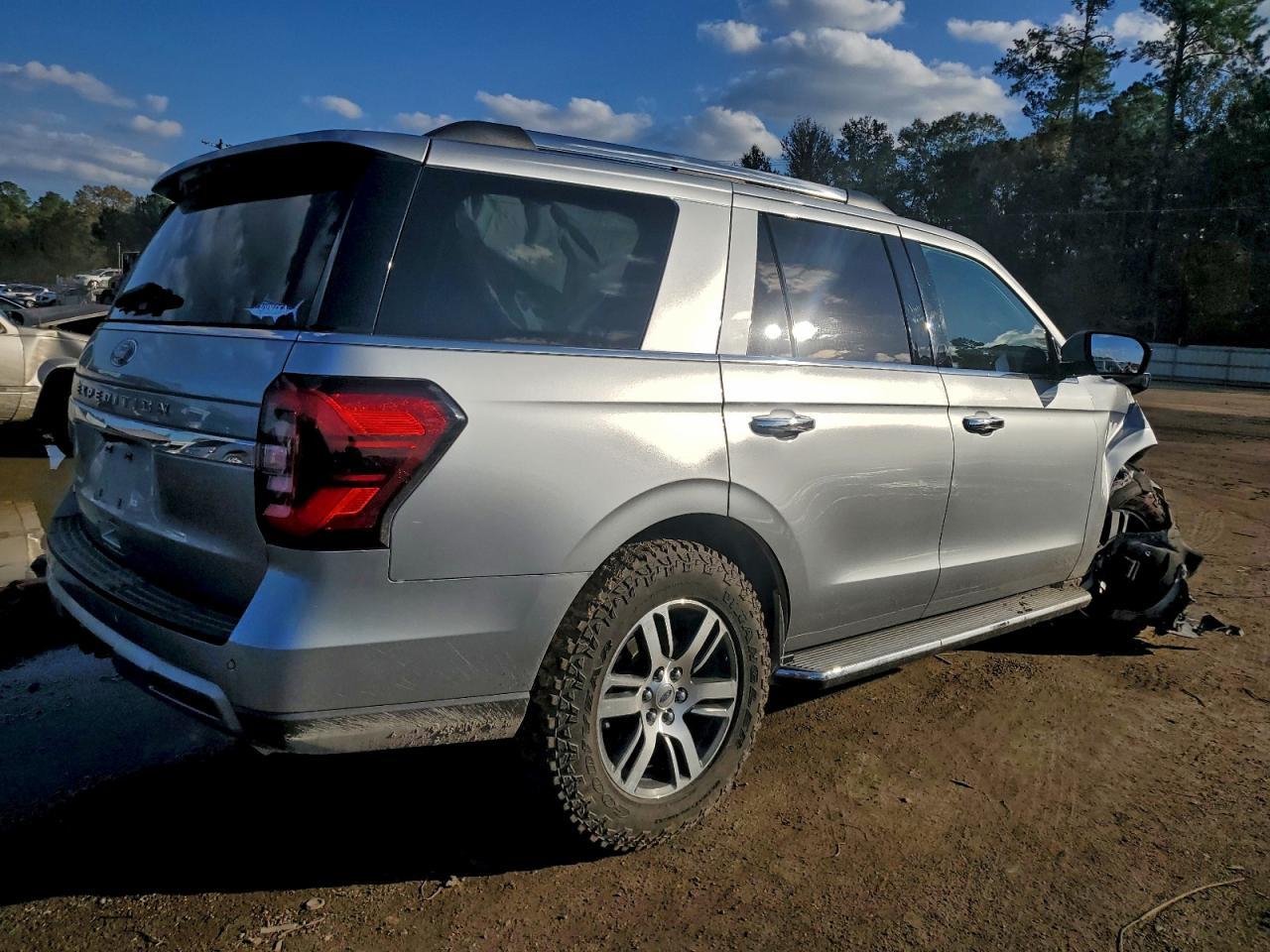 2022 FORD Expedition