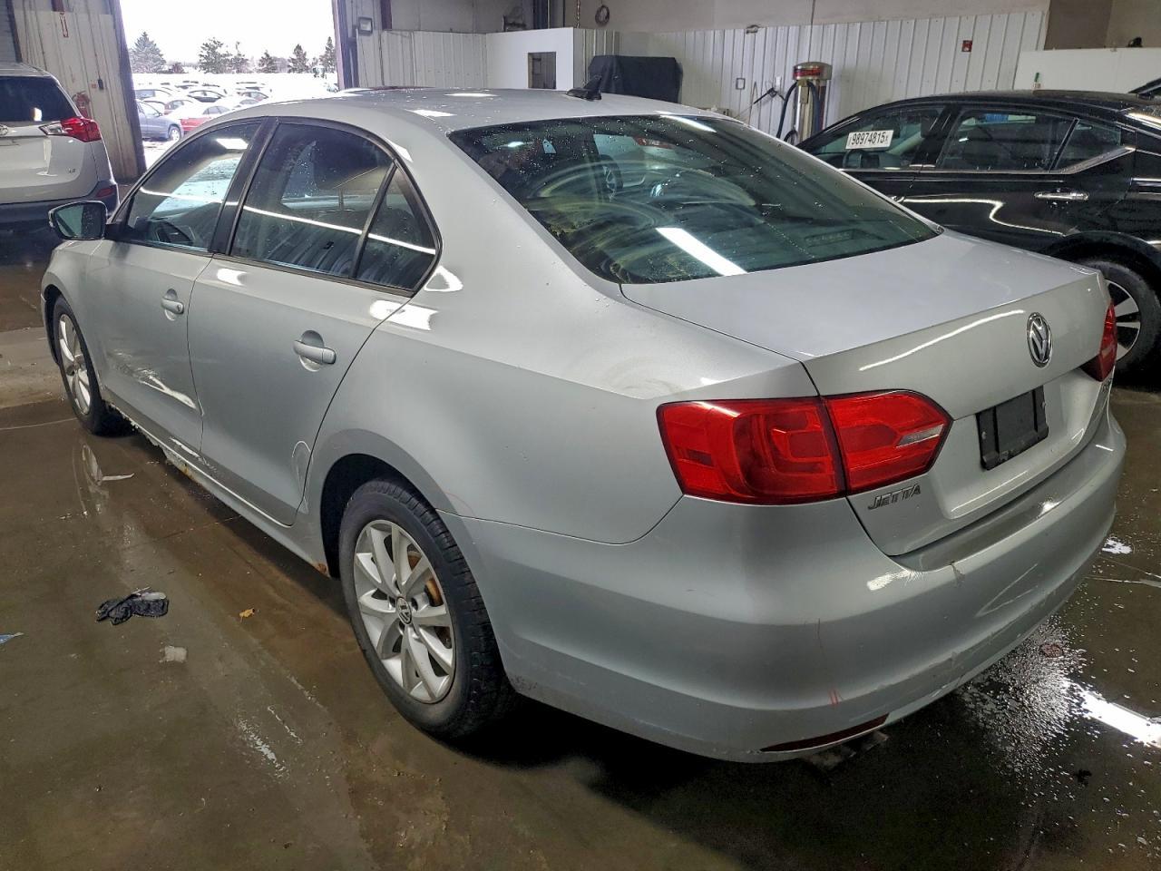 2011 VOLKSWAGEN JETTA