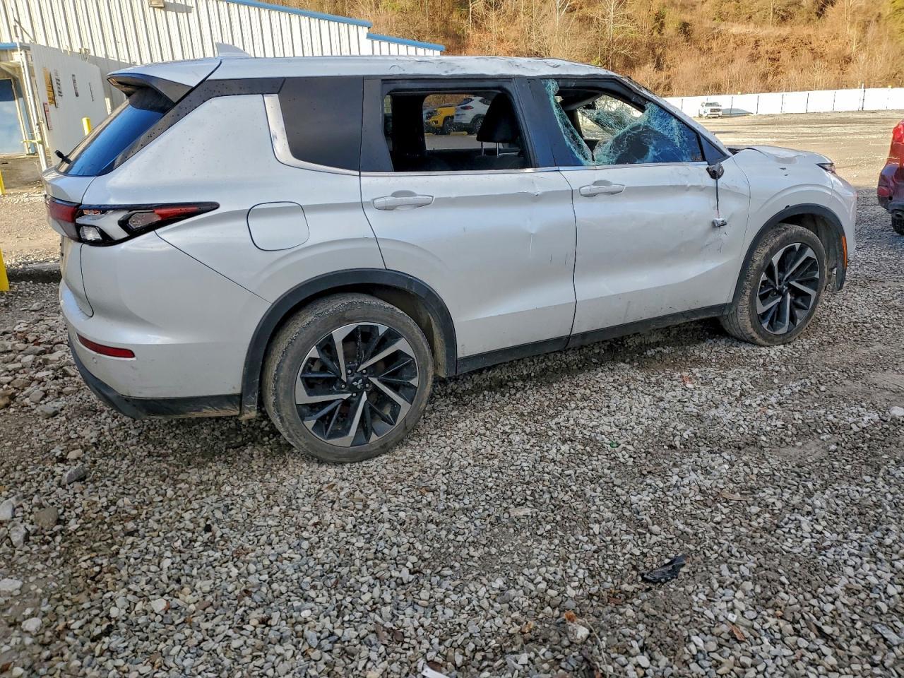 2022 MITSUBISHI outlander