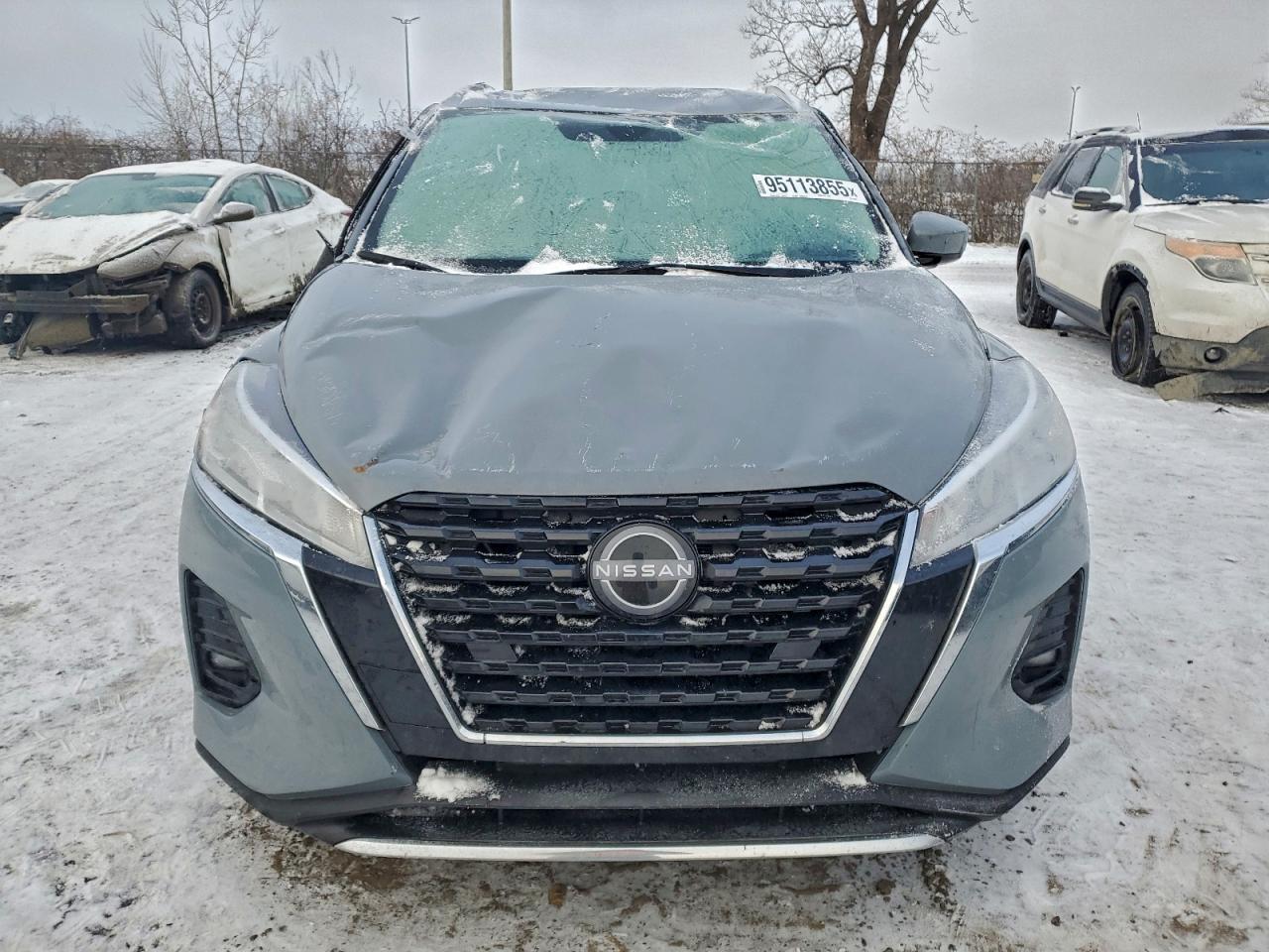 2023 NISSAN KICKS