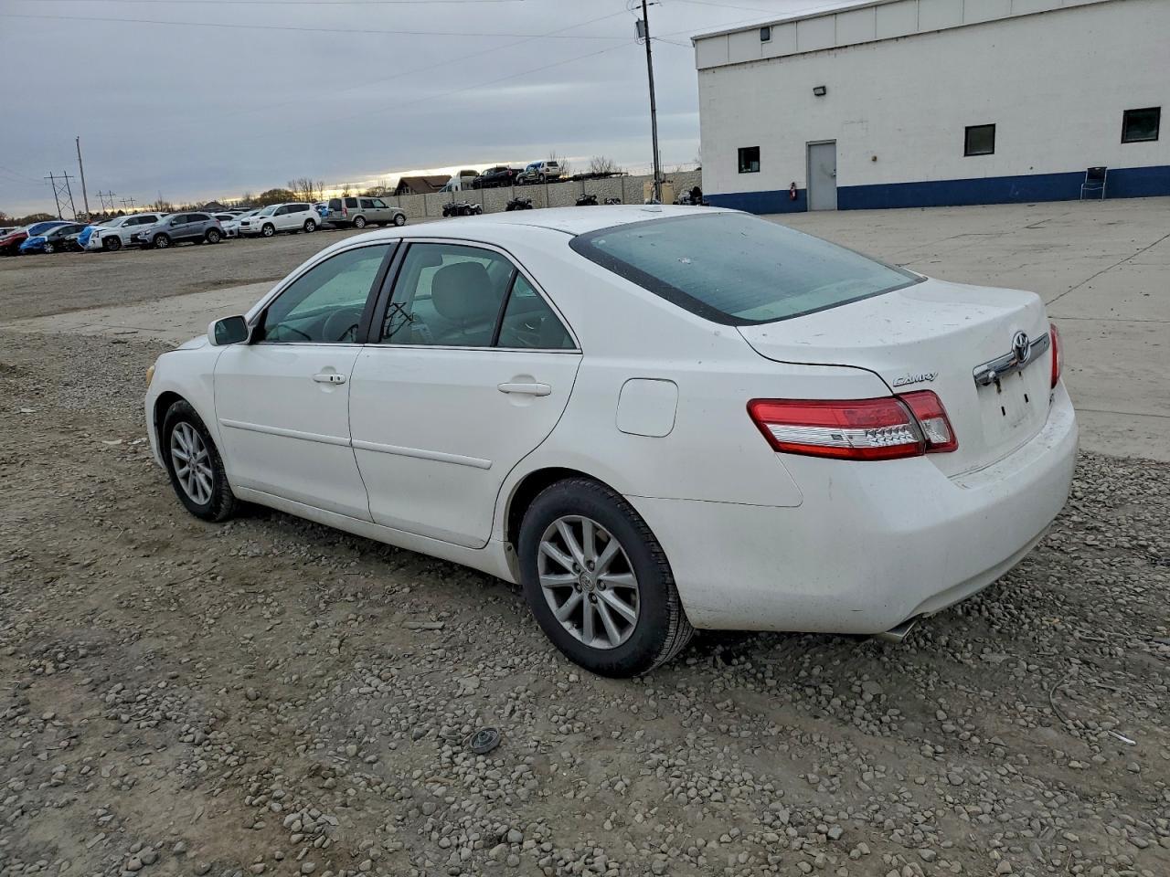 2010 TOYOTA CAMRY