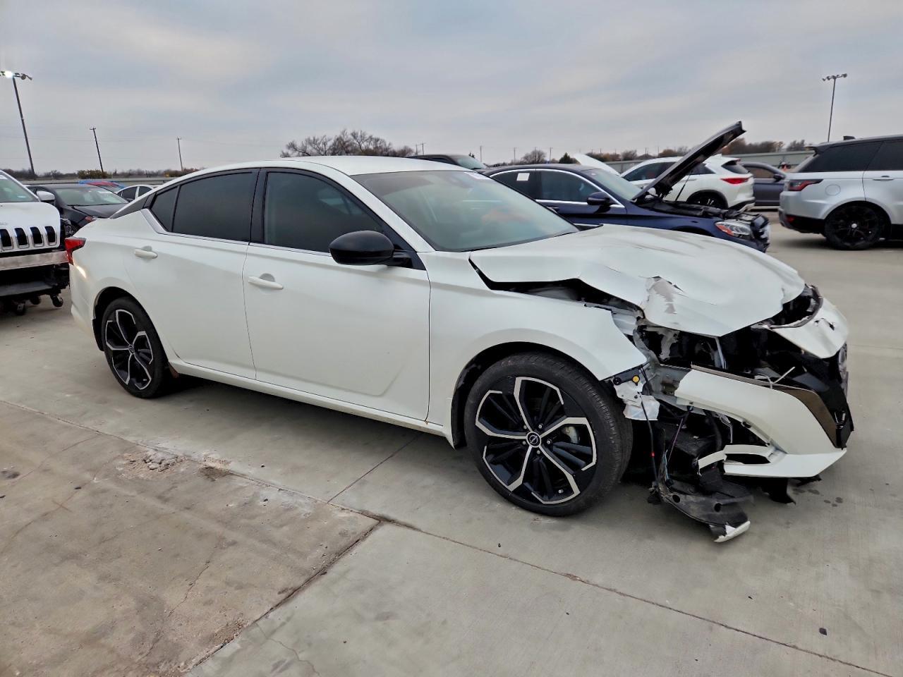 2024 NISSAN ALTIMA