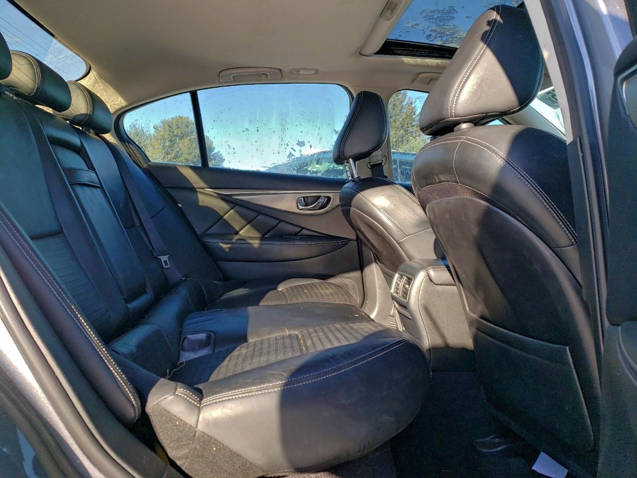 2017 INFINITI Q50