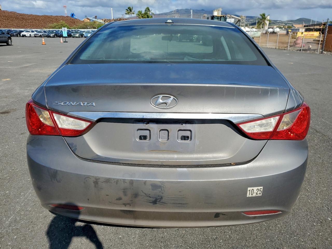 2011 HYUNDAI SONATA