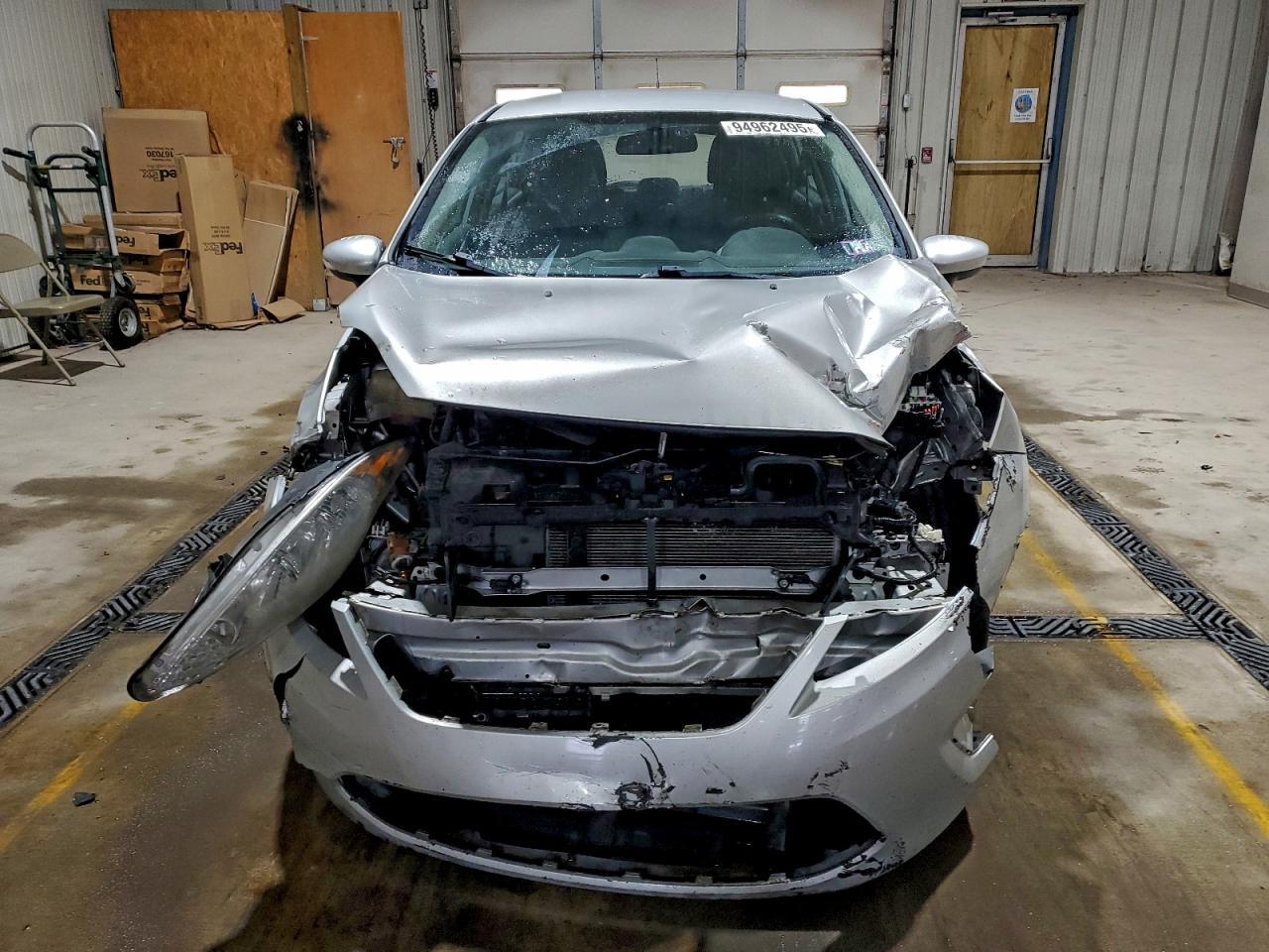 2013 FORD Fiesta