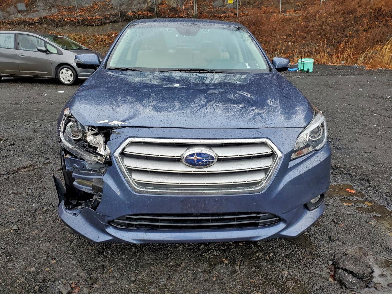 2017 SUBARU Legacy