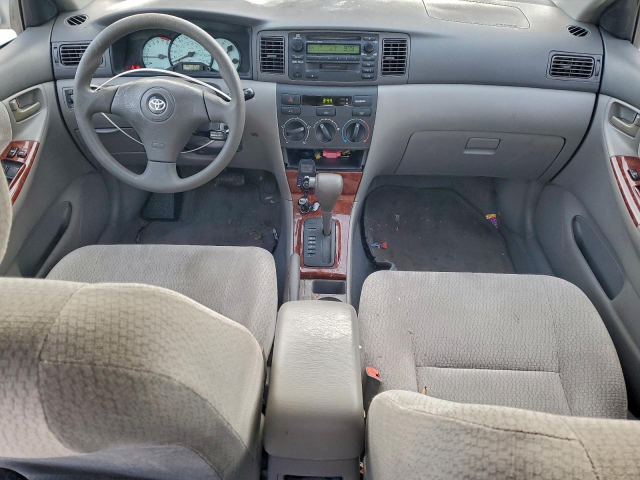 2004 TOYOTA COROLLA