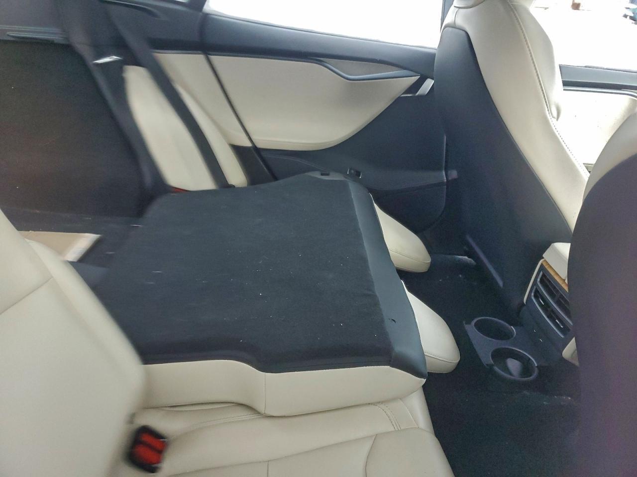 2020 TESLA MODEL S