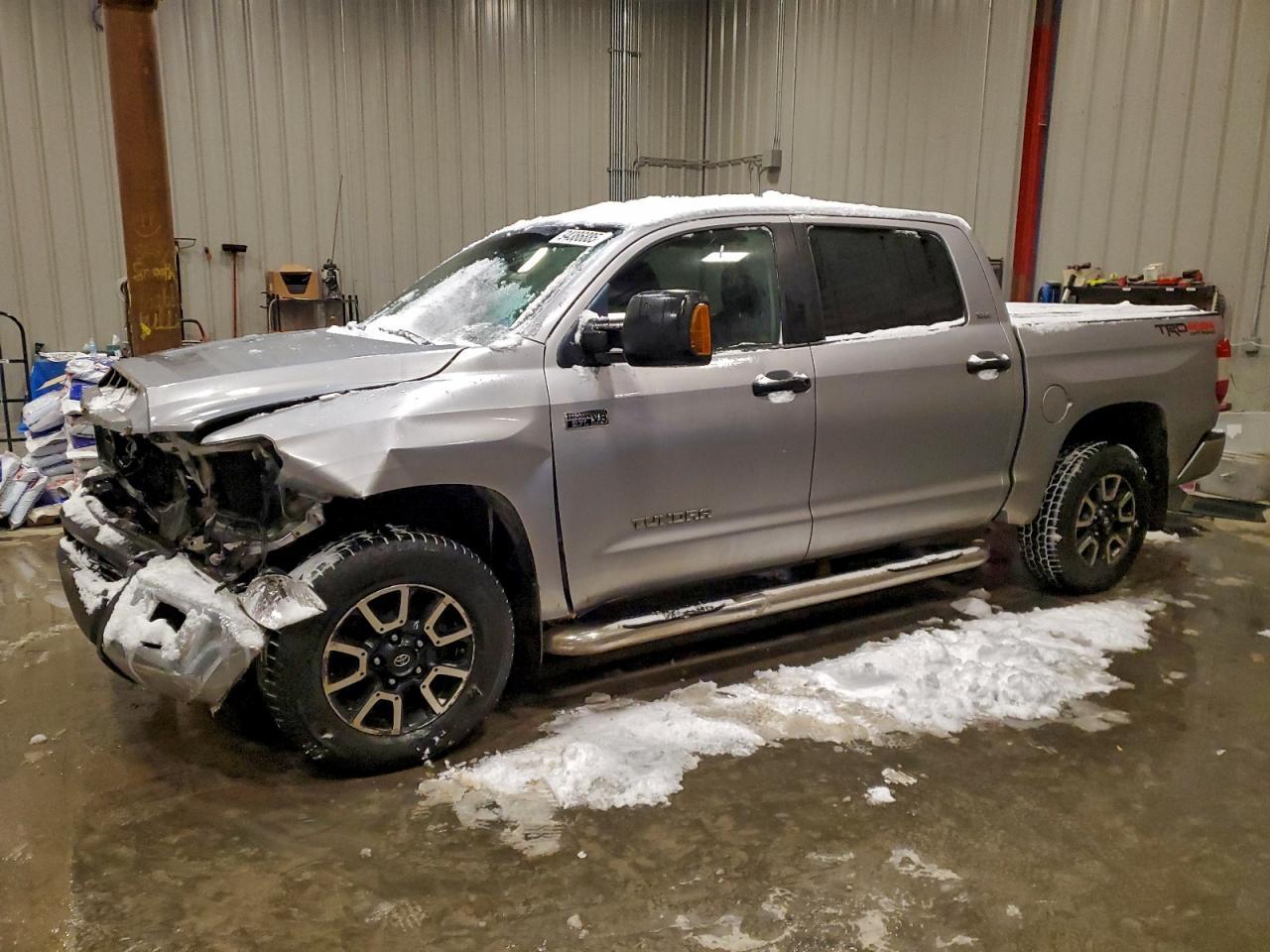 2015 TOYOTA TUNDRA