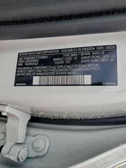2026 VOLVO XC60