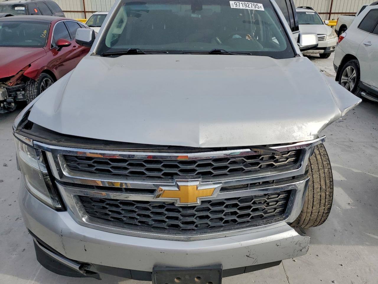 2016 CHEVROLET Suburban