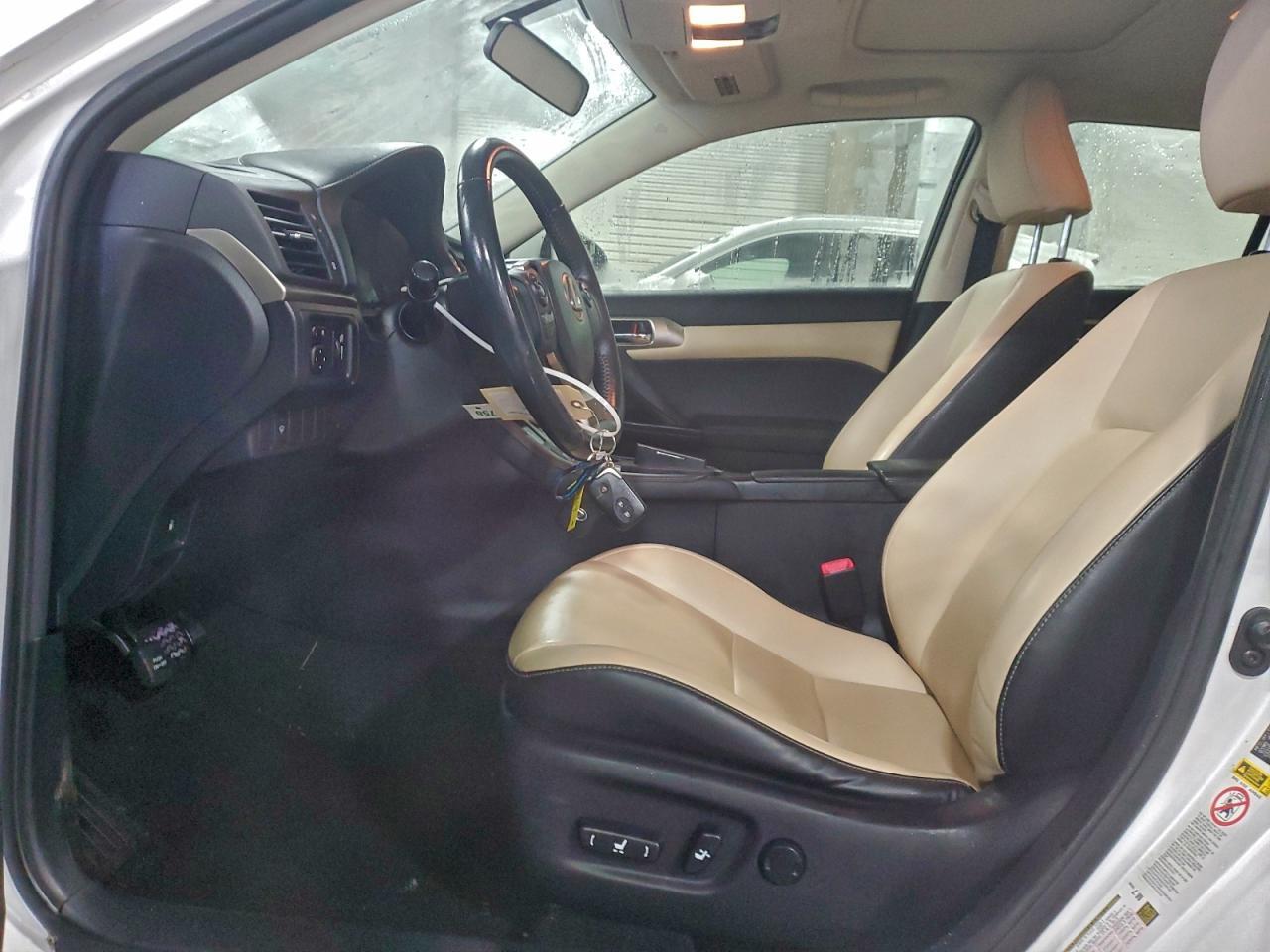 2014 LEXUS CT 200