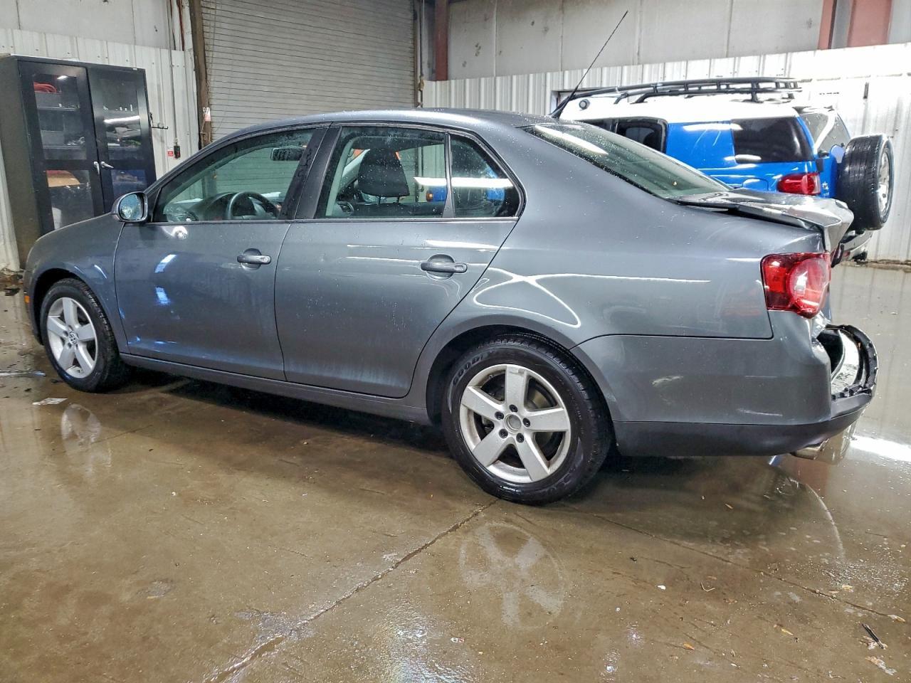2009 VOLKSWAGEN JETTA