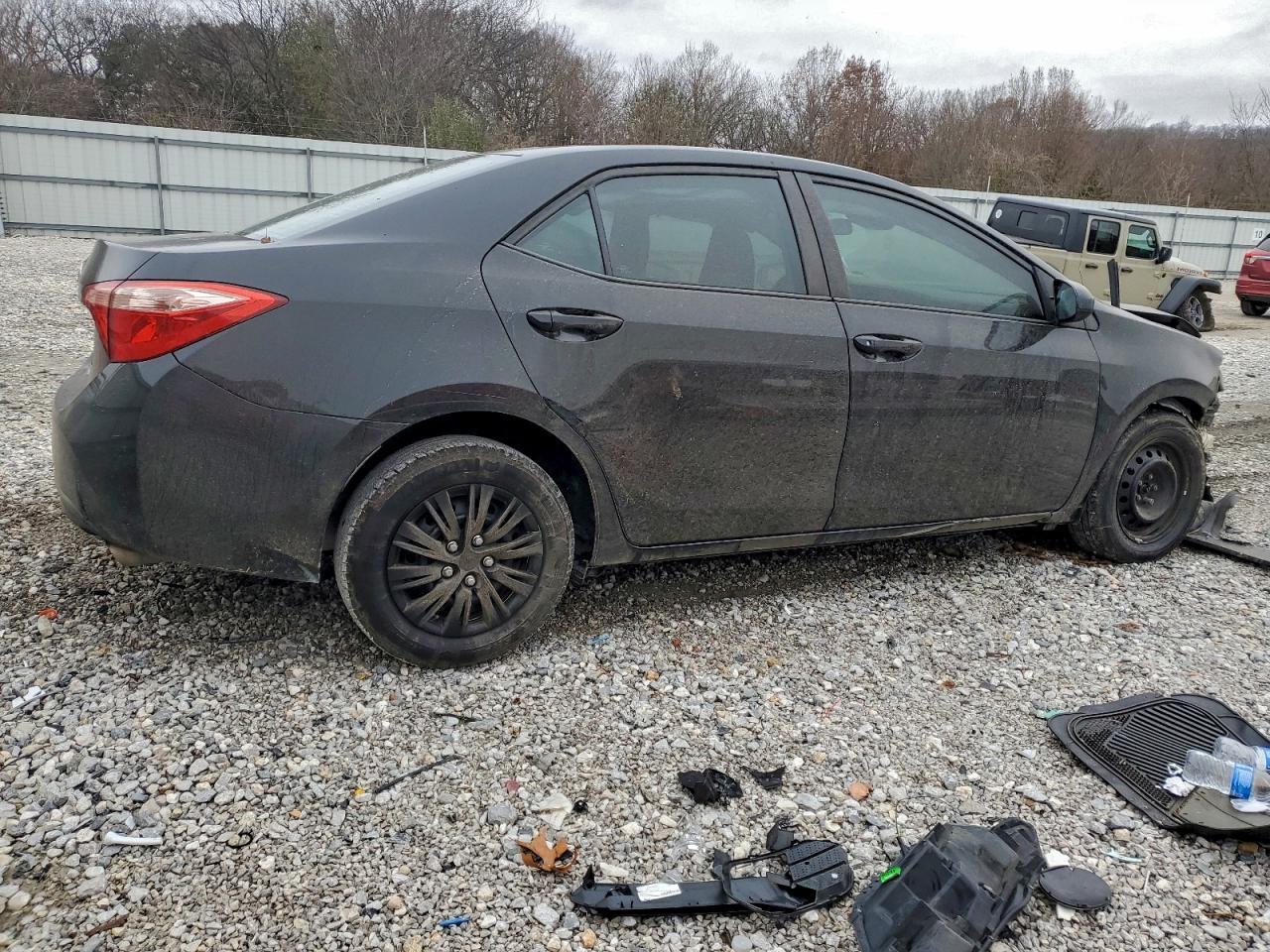 2018 TOYOTA COROLLA