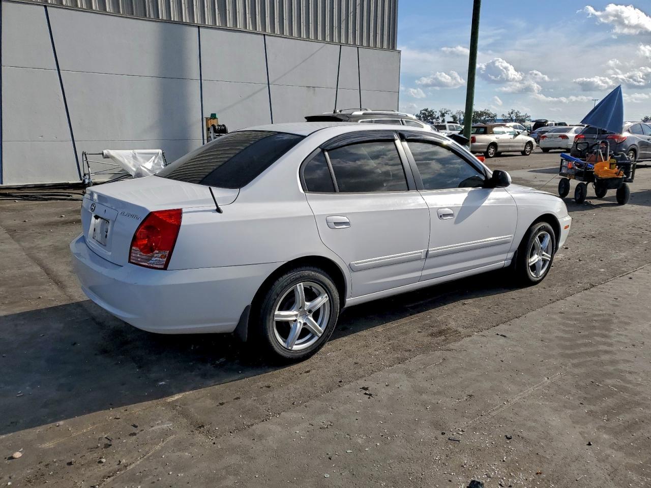 2005 HYUNDAI ELANTRA