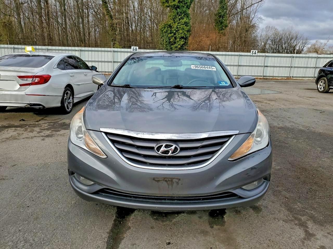 2013 HYUNDAI SONATA