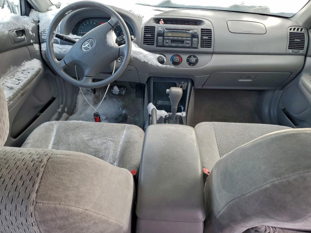 2004 TOYOTA CAMRY