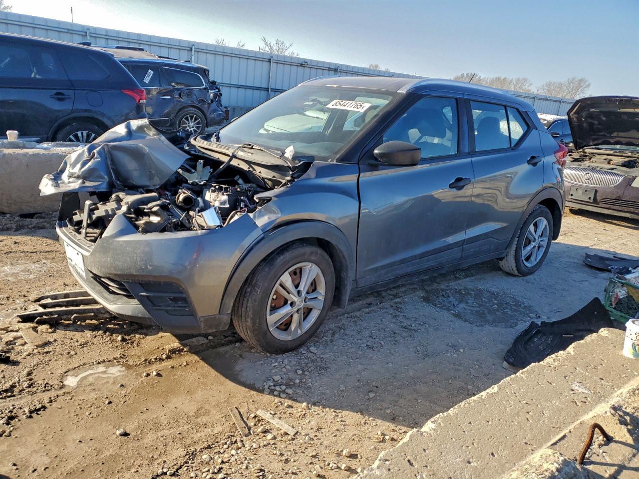 2019 NISSAN KICKS