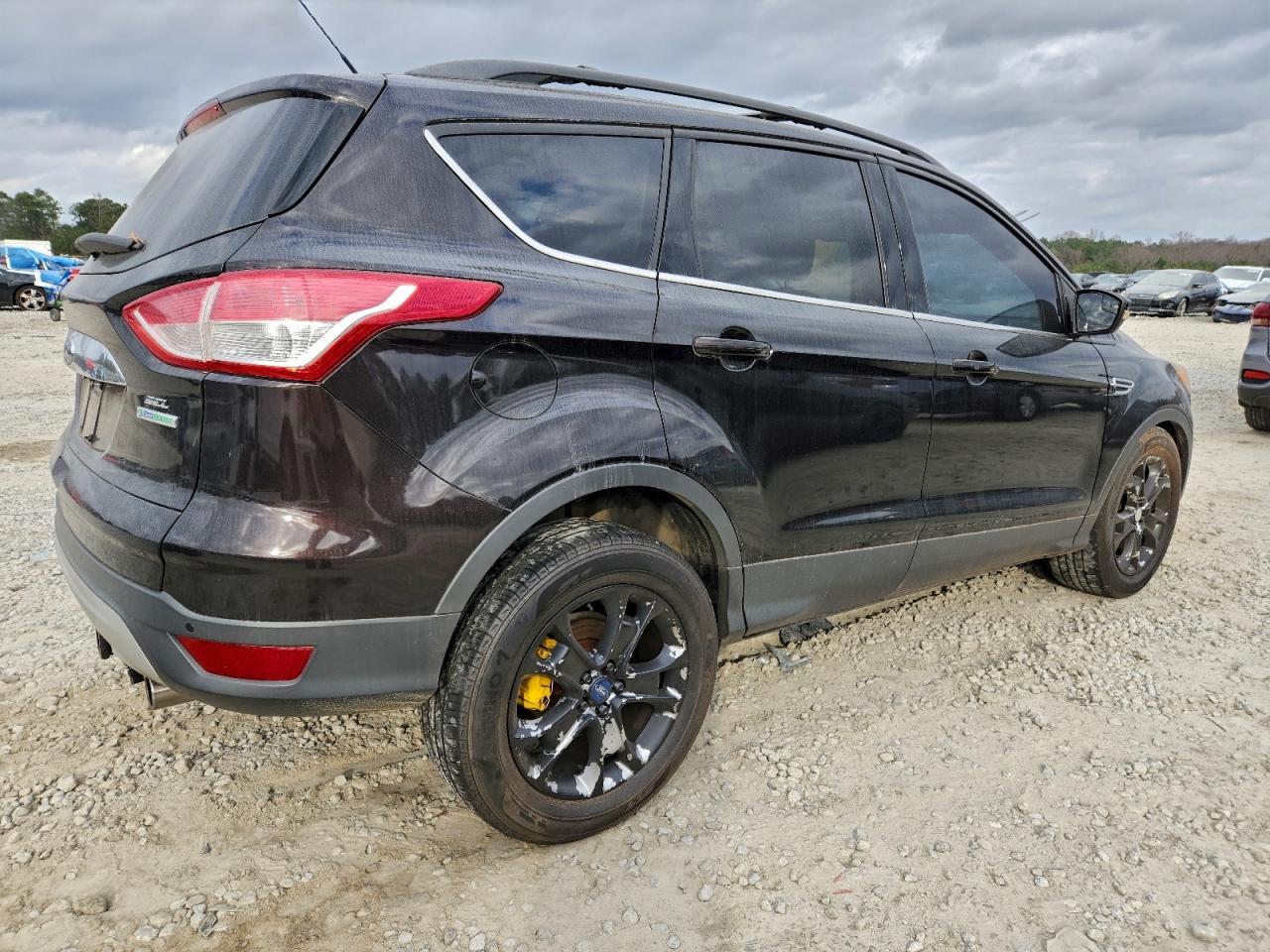 2013 FORD ESCAPE