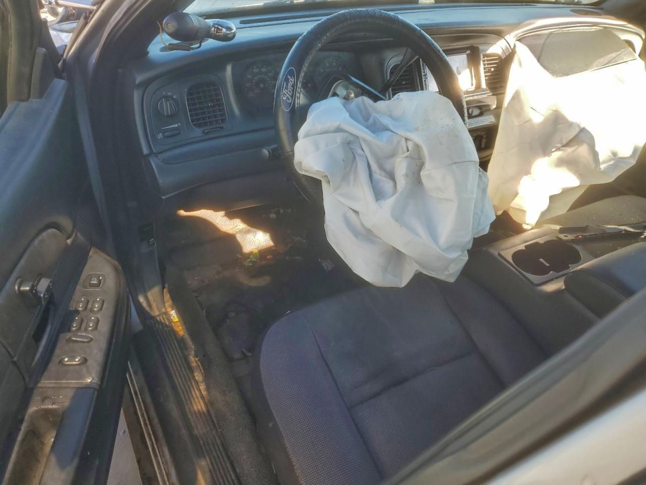 2008 FORD Crown Victoria