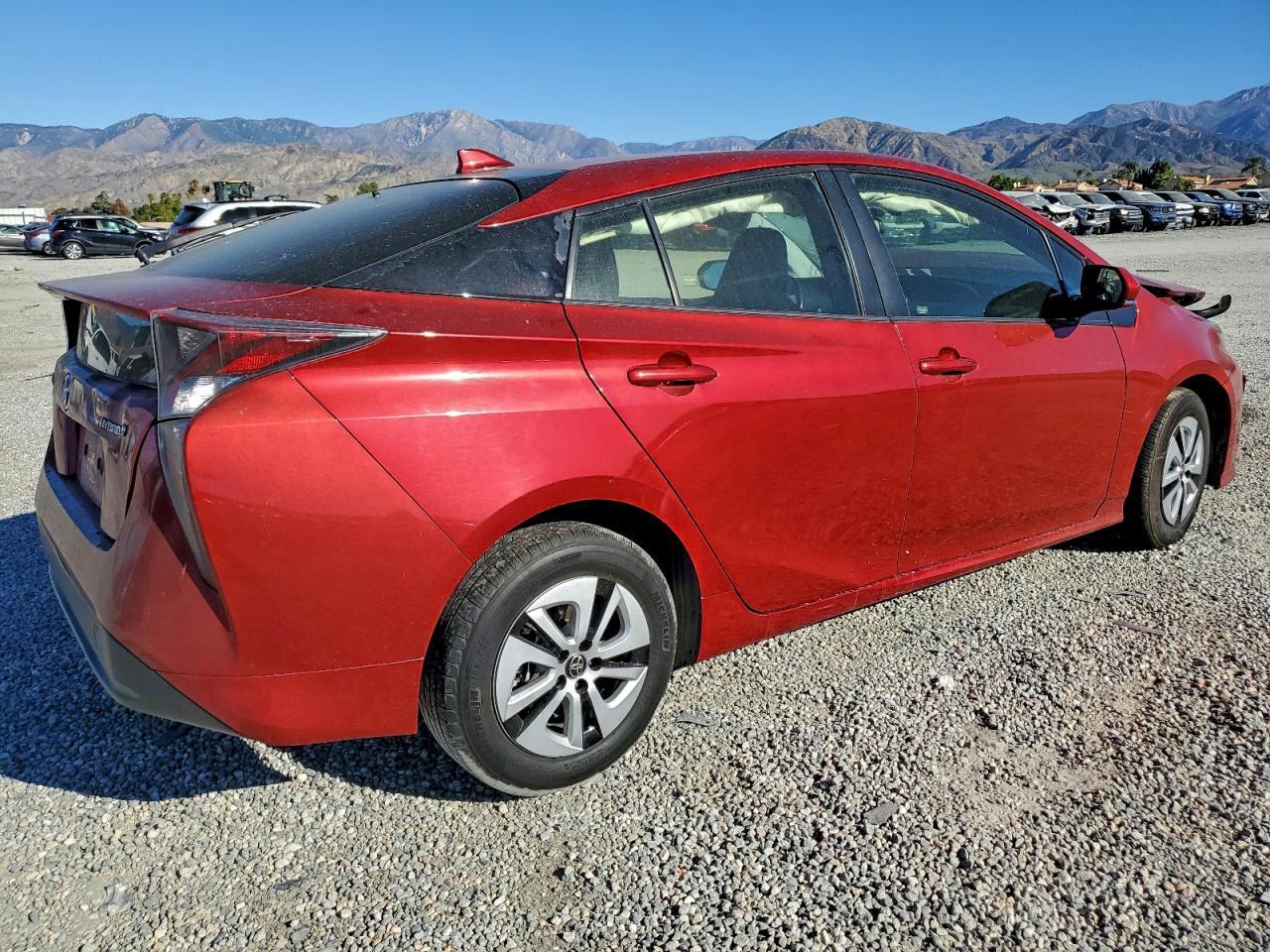 2016 TOYOTA PRIUS