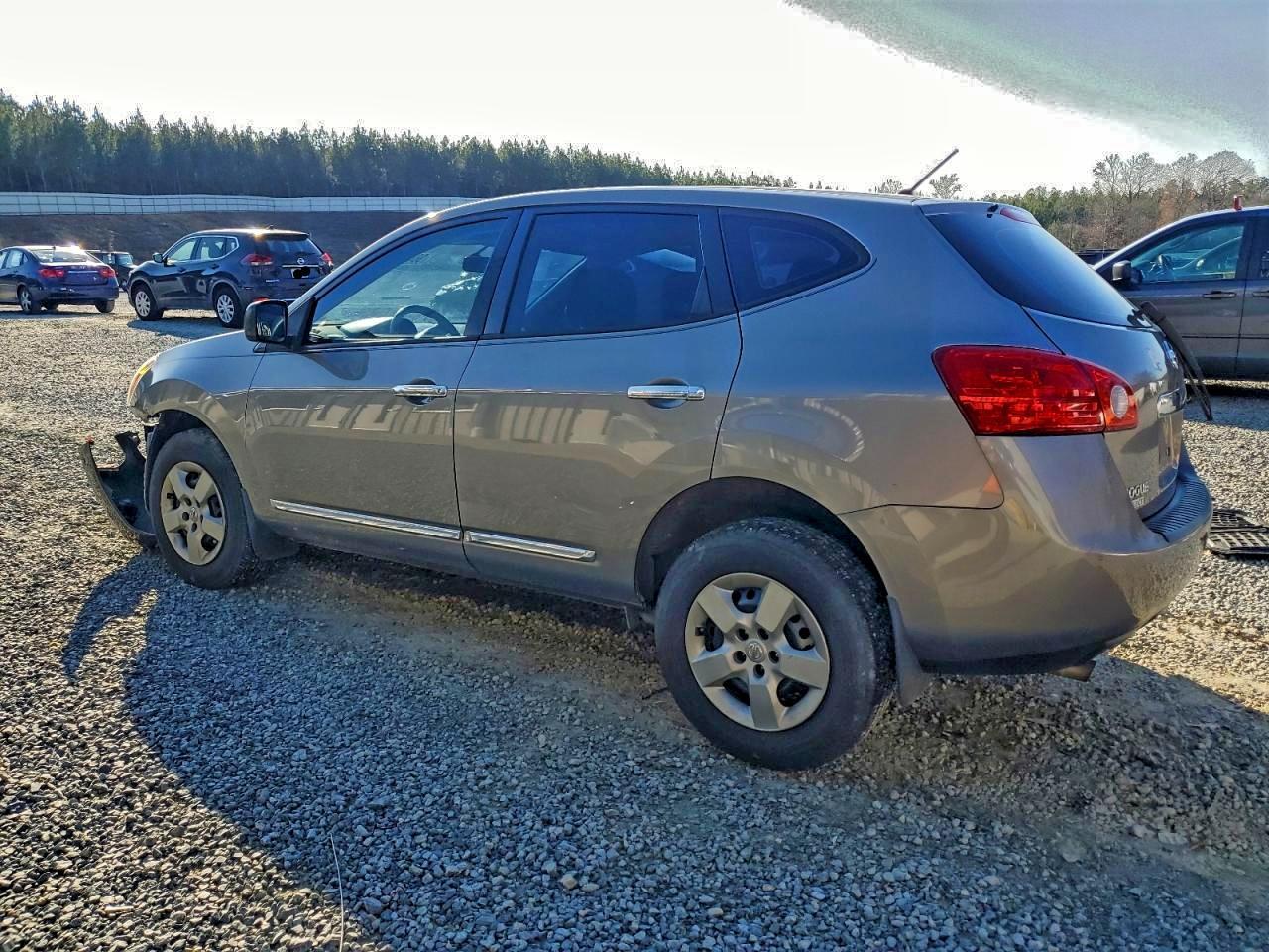 2014 NISSAN ROGUE
