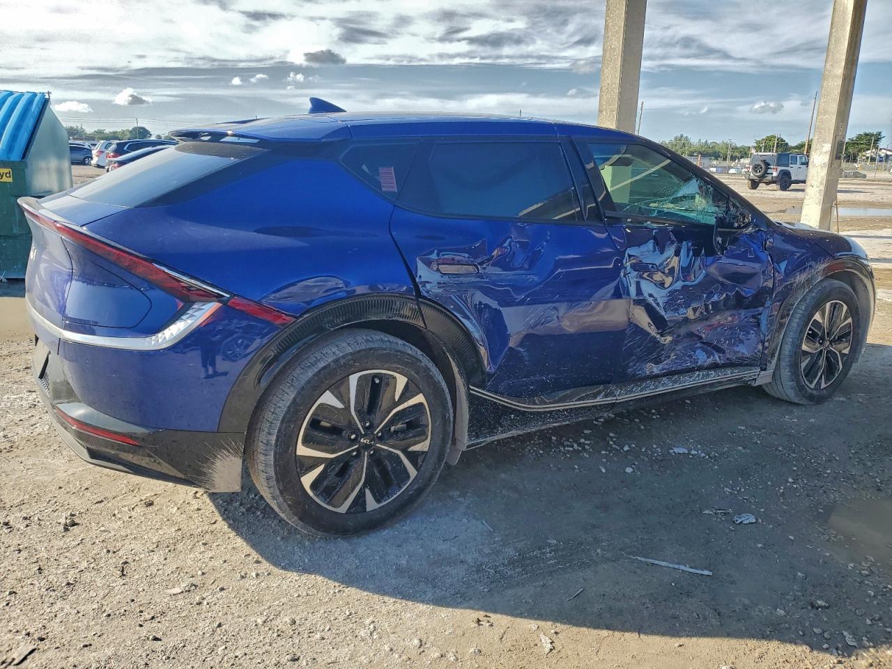 2023 KIA EV6