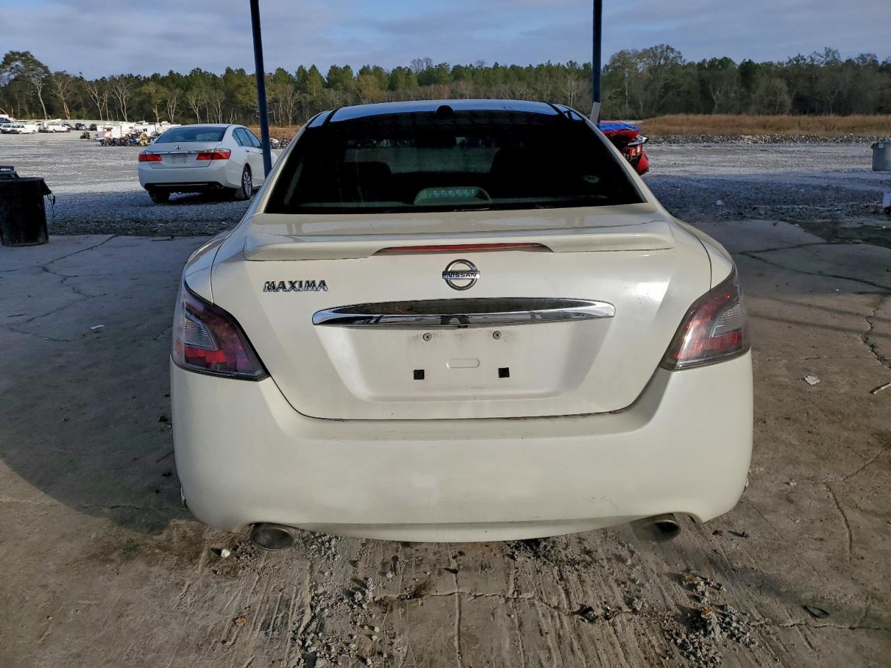 2013 NISSAN Maxima