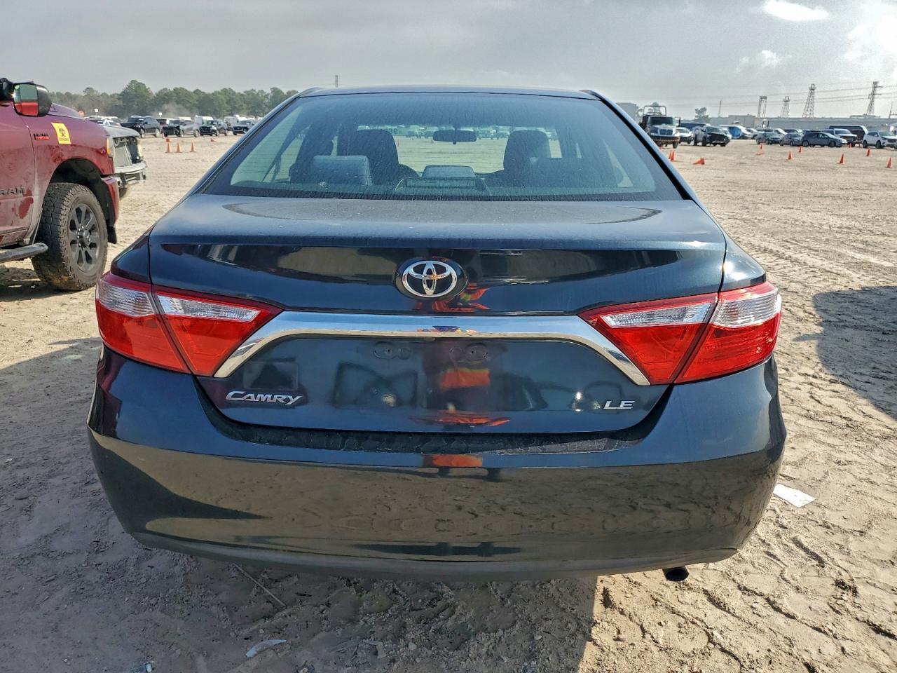 2015 TOYOTA CAMRY