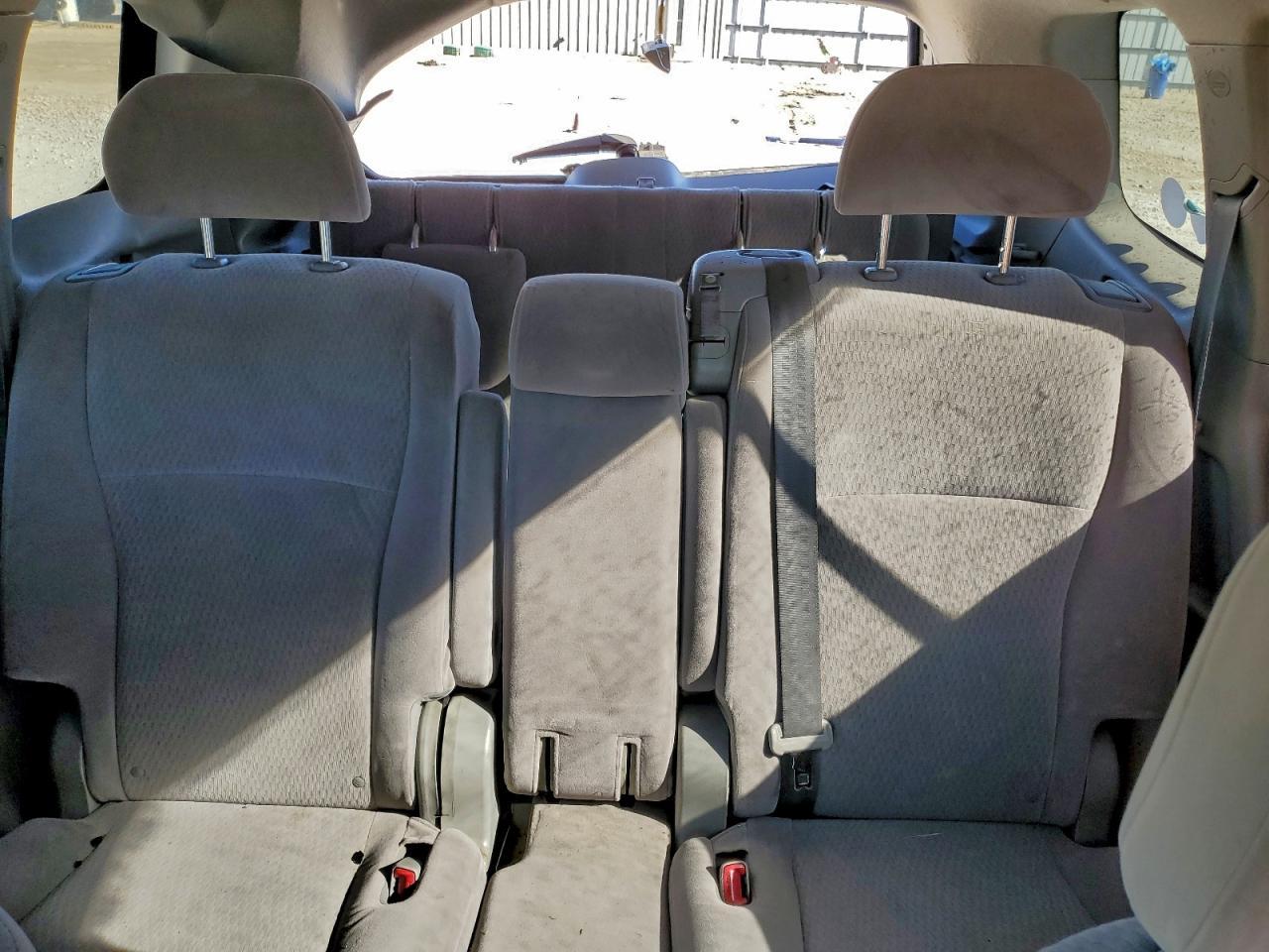 2010 TOYOTA HIGHLANDER
